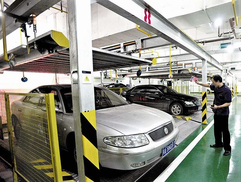 物业管理服务与牛肉干行业 商务服务的多元探索